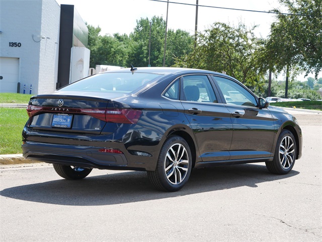2025 Volkswagen Jetta 1.5T SE photo 2