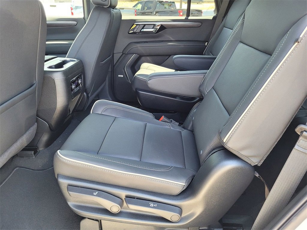 2025 Chevrolet Tahoe Premier photo 8