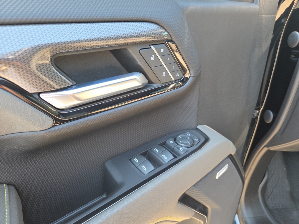 2022 Chevrolet Silverado 1500 ZR2 photo 11