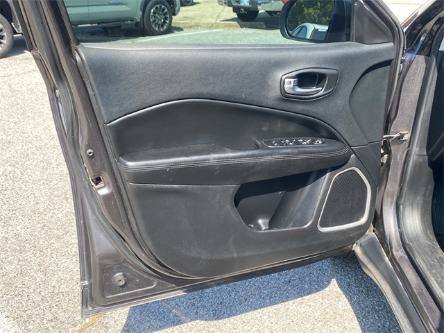 2019 Jeep Compass Altitude photo 28