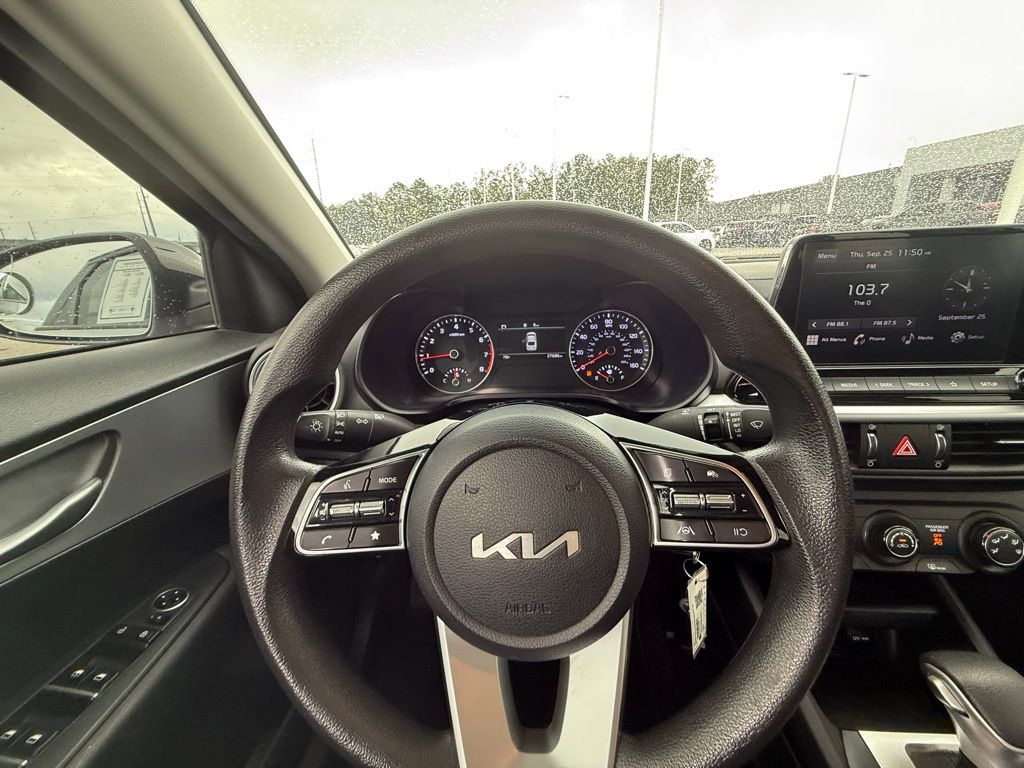 2022 Kia Forte LXS photo 14