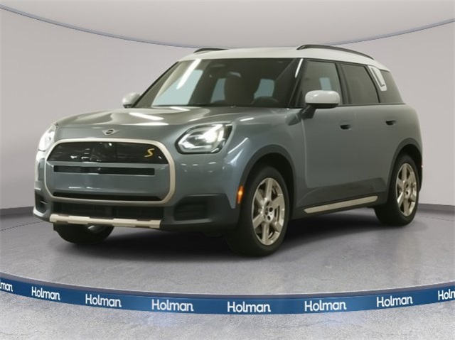 2025 MINI Countryman SE's photo