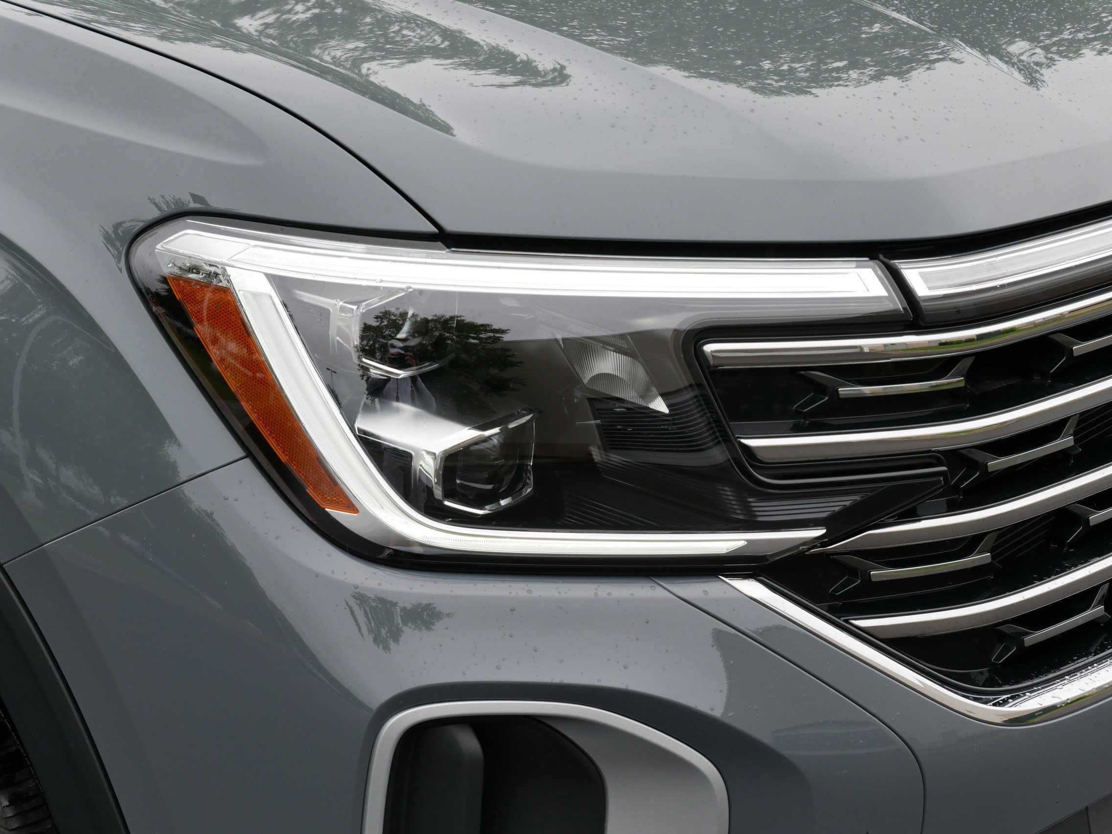 2025 Volkswagen Atlas SEL photo 16