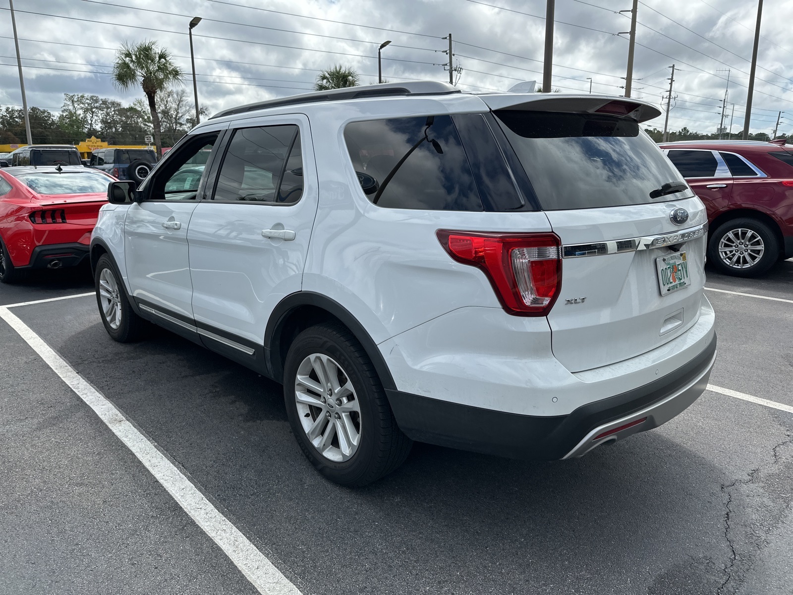 Used 2016 Ford Explorer XLT with VIN 1FM5K7D86GGC30616 for sale in Spring Hill, FL
