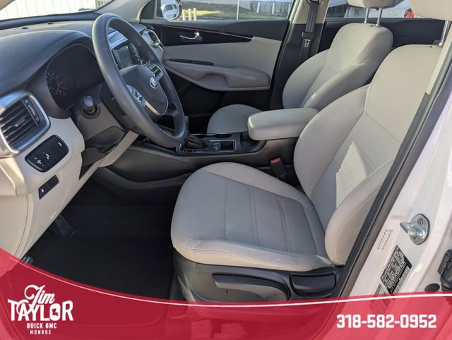 Used 2019 Kia Sorento LX with VIN 5XYPG4A33KG564667 for sale in Monroe, LA