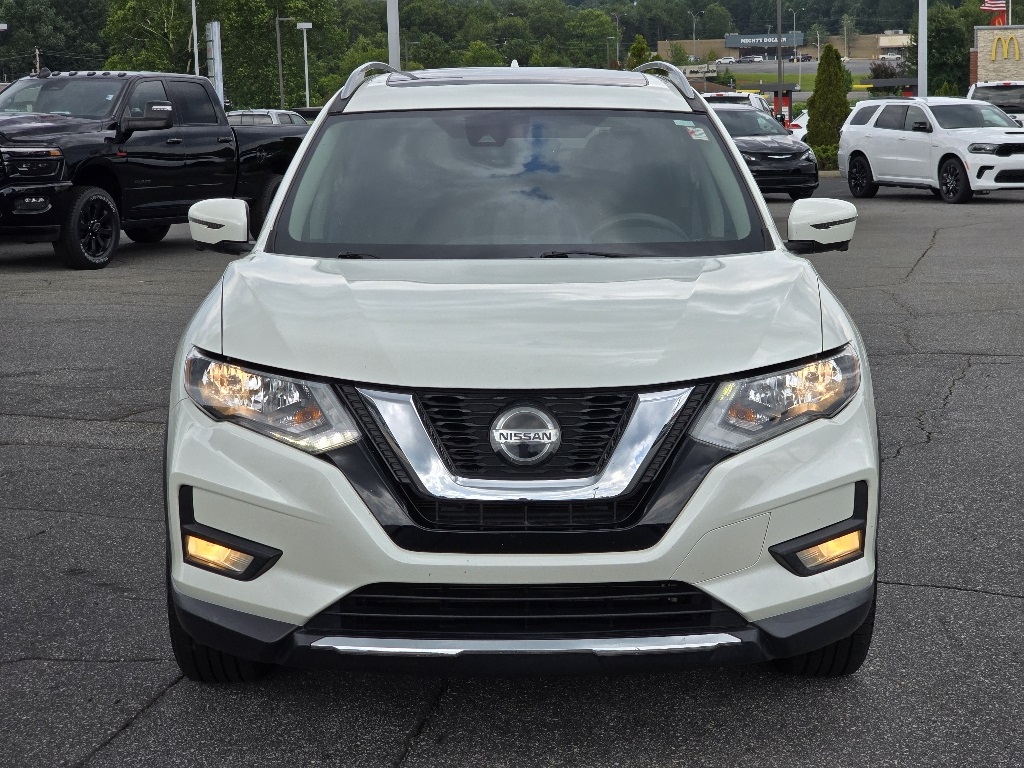 2020 Nissan Rogue SV photo 18