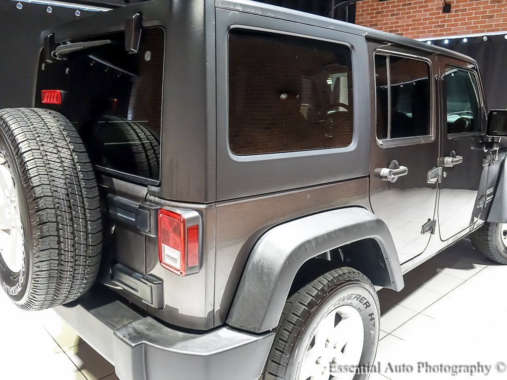 2017 JEEP WRANGLER - Image 10