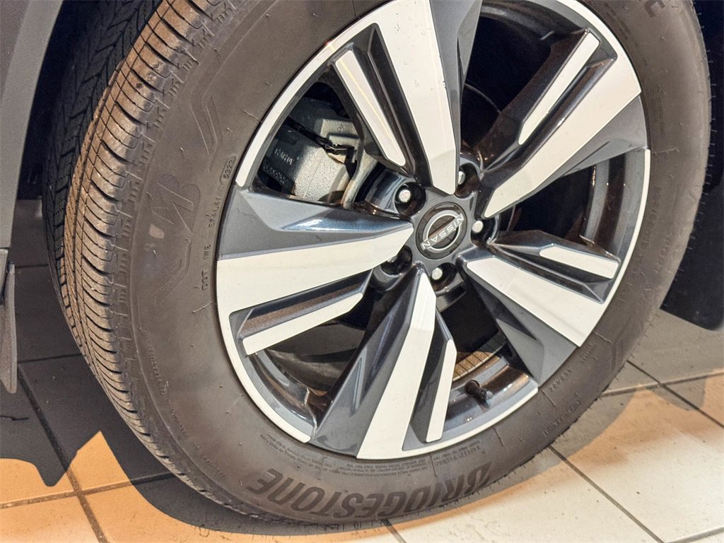 2024 Nissan Rogue SL AWD photo 15