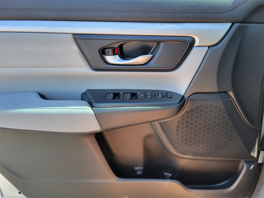 2018 Honda CR-V LX photo 16