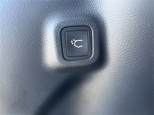 2025 Jeep Compass Latitude photo 21