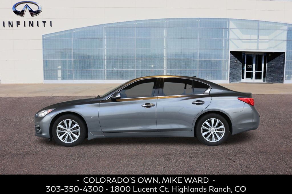 2015 Infiniti Q50 Premium photo 2