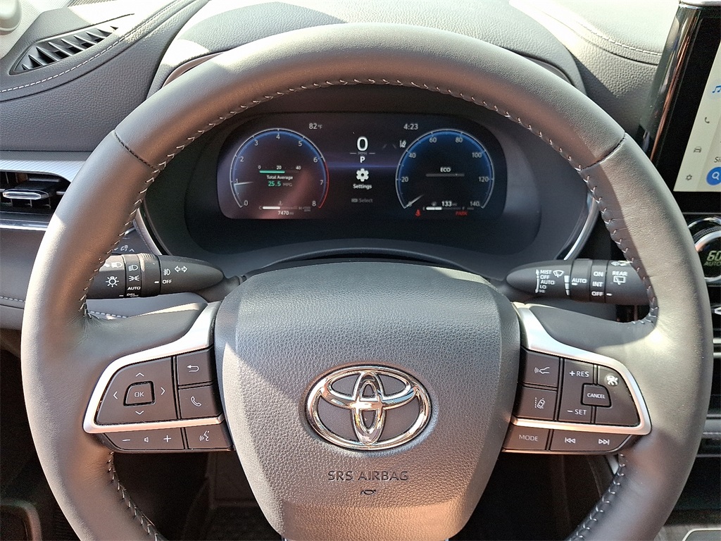2024 Toyota Highlander Platinum photo 21