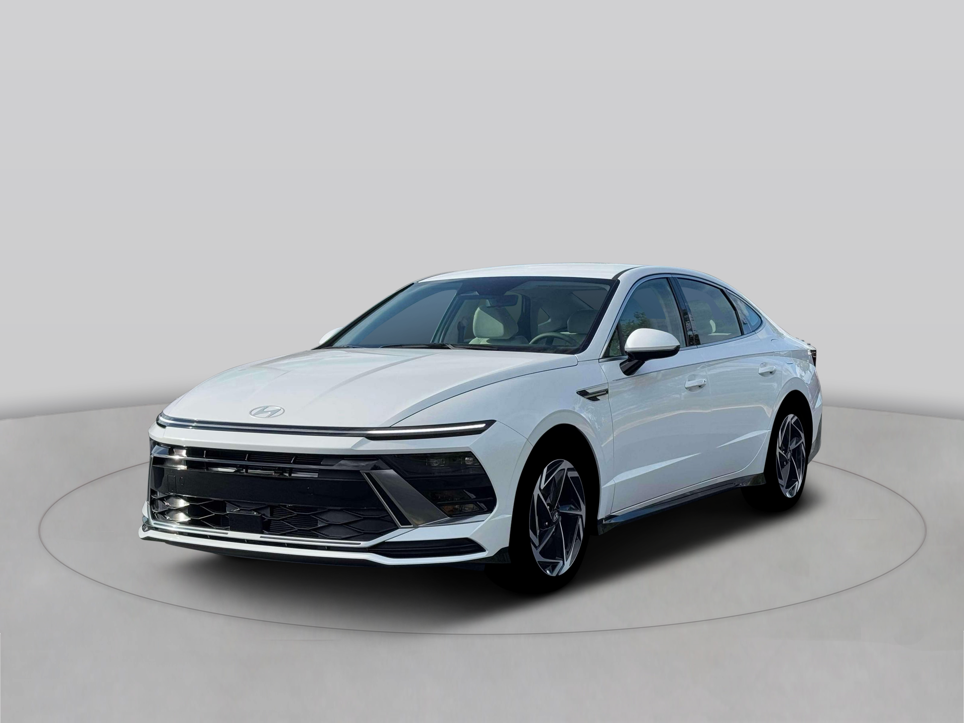 2026 Hyundai Sonata SEL's photo