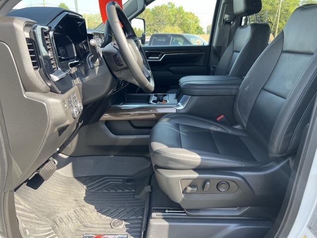 2024 Chevrolet Silverado 2500HD LT photo 5