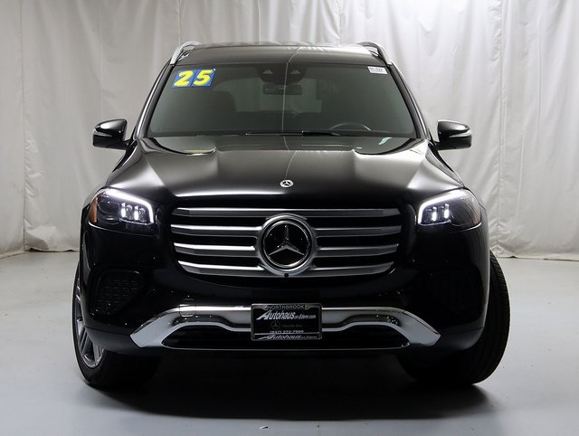 2025 Mercedes Benz GLS 450 4MATIC photo 5