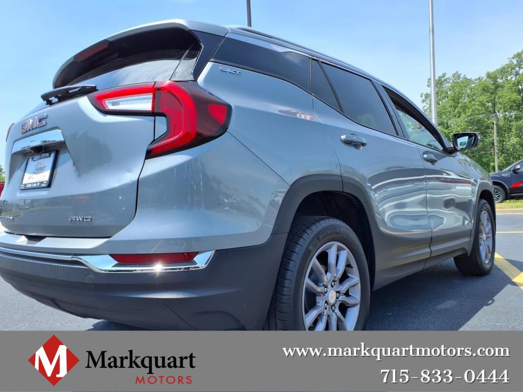 2024 GMC Terrain SLT's photo