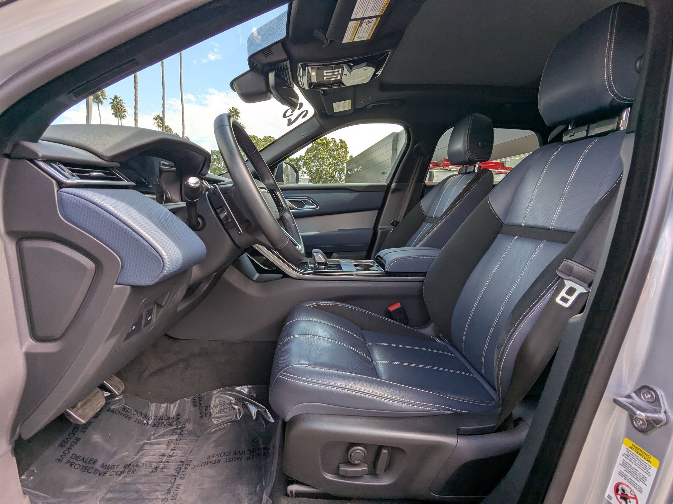 2023 Land Rover Range Rover Velar R-Dynamic S photo 14