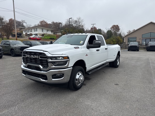 2026 Ram 3500 Tradesman photo 3