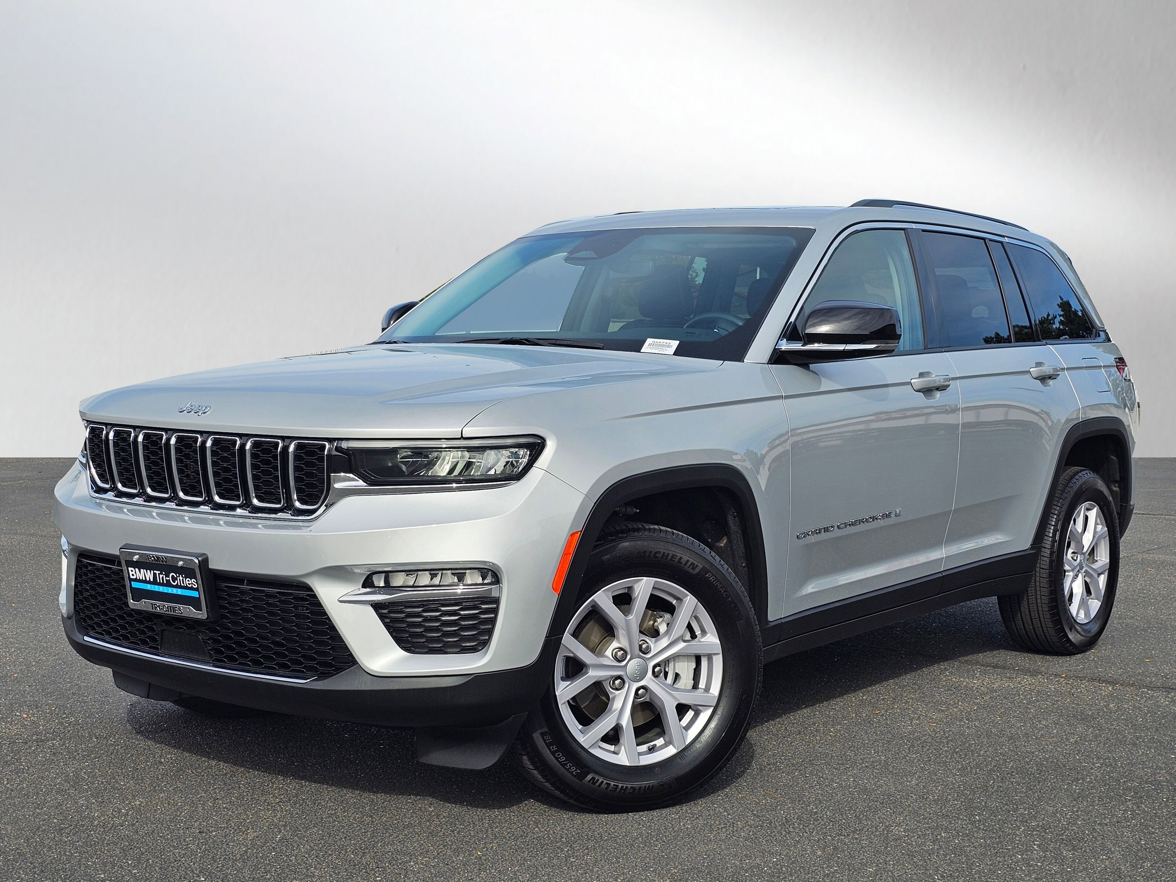 2022 Jeep Grand Cherokee Limited's photo