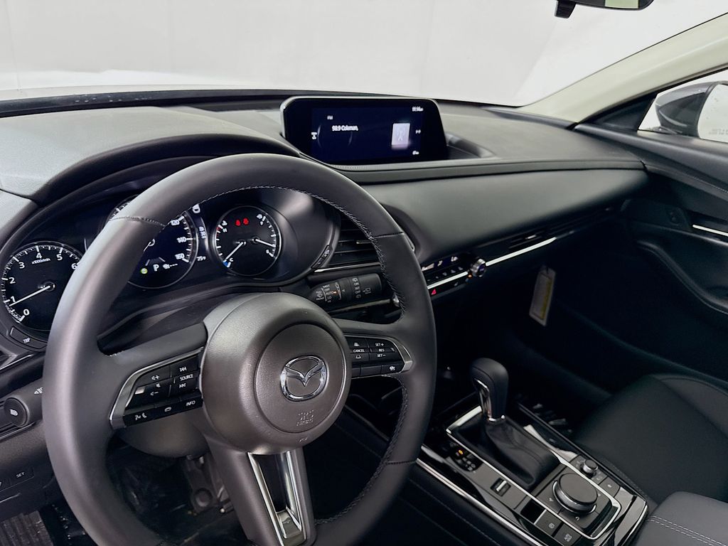 2025 Mazda CX-30 2.5 S Preferred photo 7