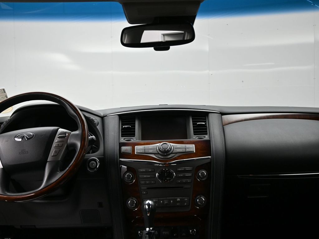 2017 Infiniti QX80 Base photo 11