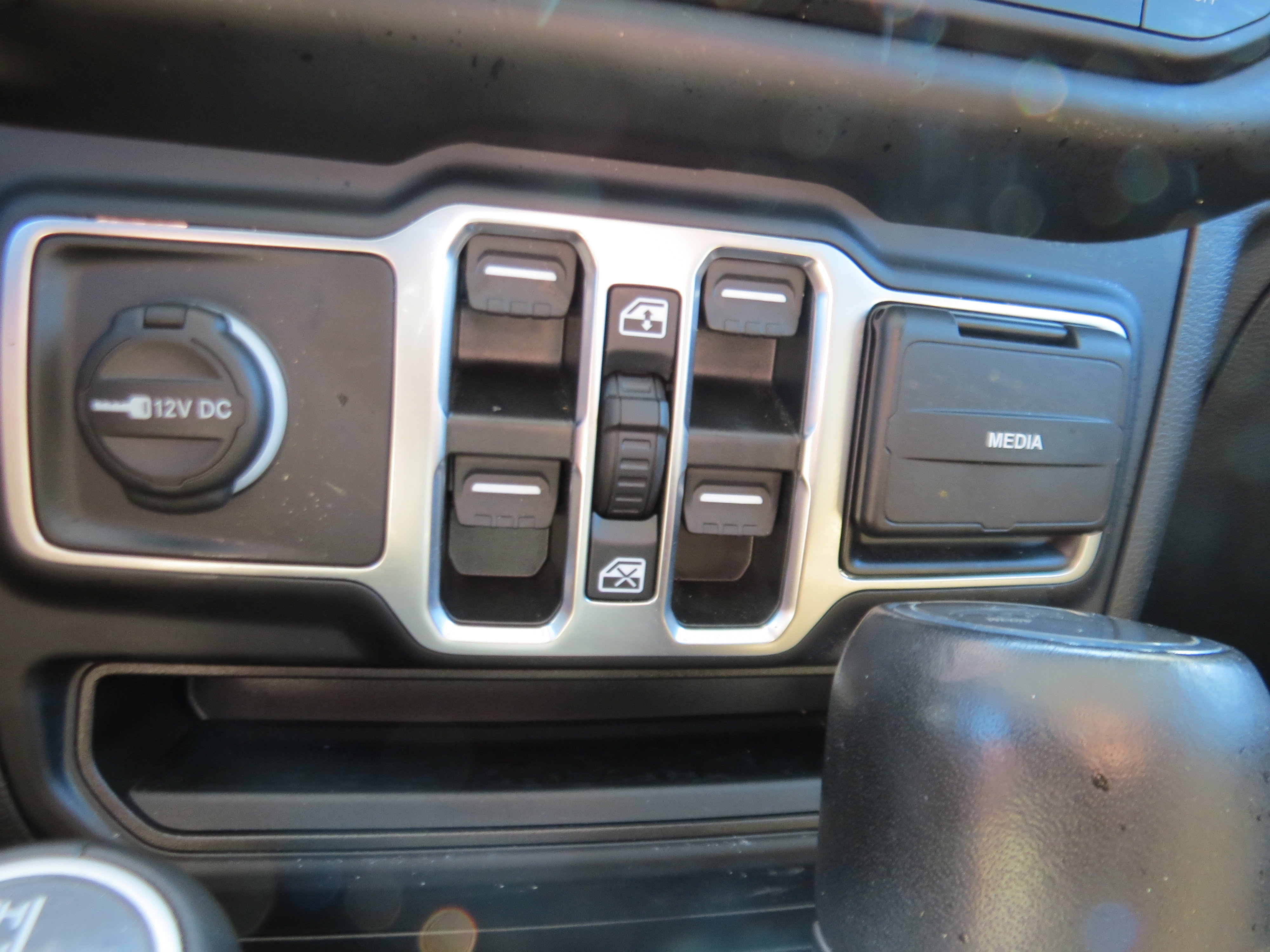 2023 Jeep Gladiator Overland photo 30