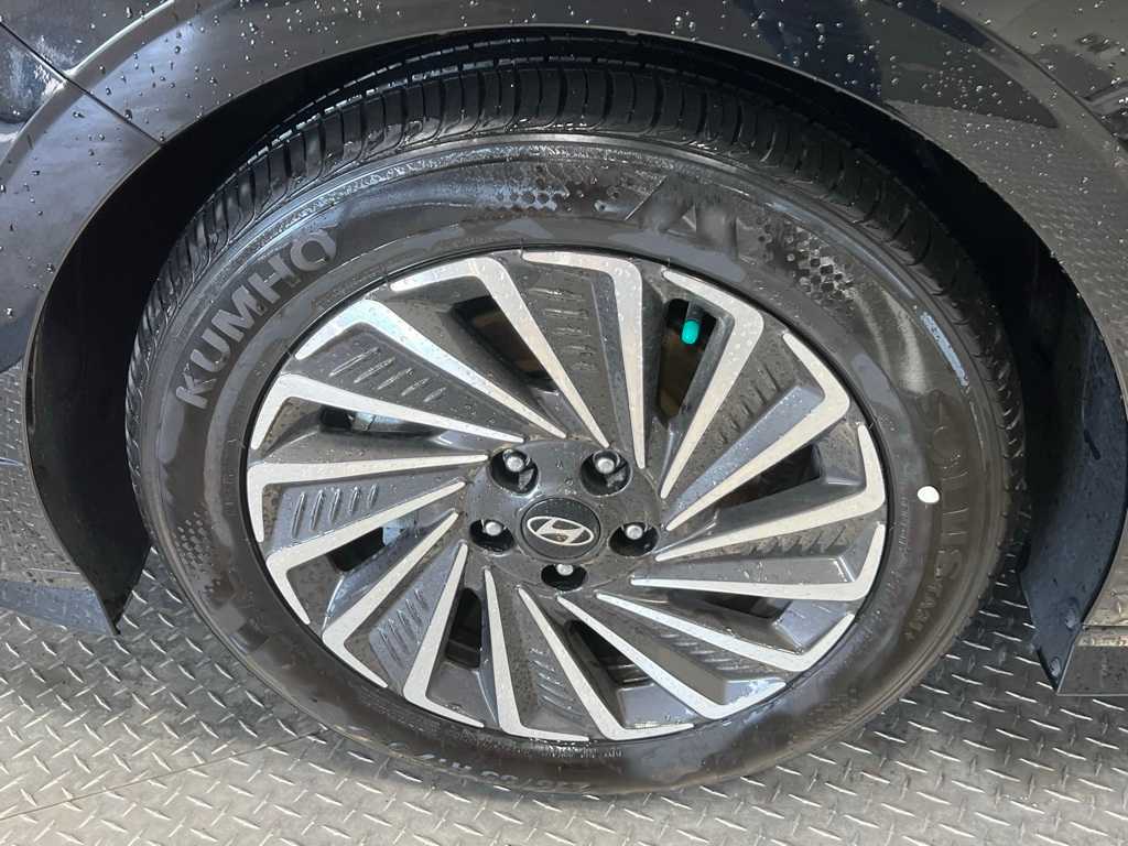 2024 Hyundai Sonata Hybrid SEL photo 26
