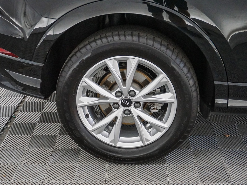 2022 Audi Q3 Premium S line photo 5