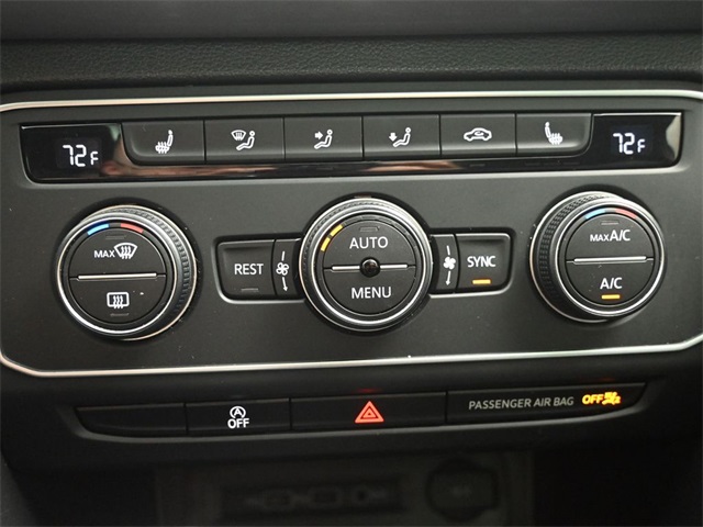2021 Volkswagen Atlas V6 SE Technology R-Line photo 16