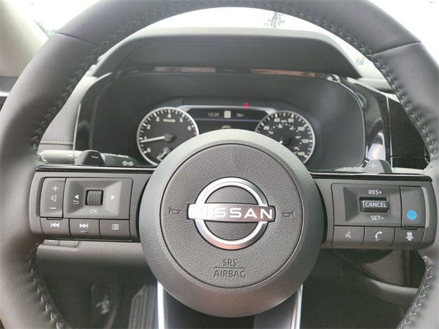 2025 Nissan Pathfinder SL photo 15