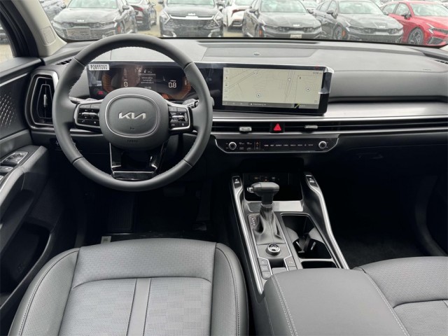 New 2025 Kia Sorento S With Navigation