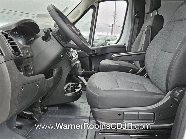 2025 Ram ProMaster 1500 Tradesman photo 4
