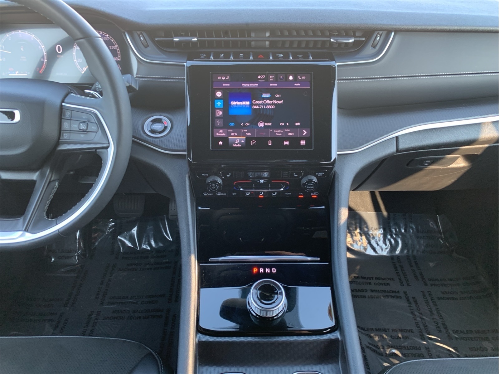 2024 Jeep Grand Cherokee Altitude photo 18