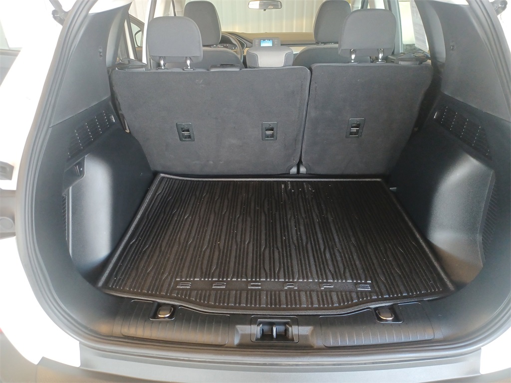 2022 Ford Escape S photo 14