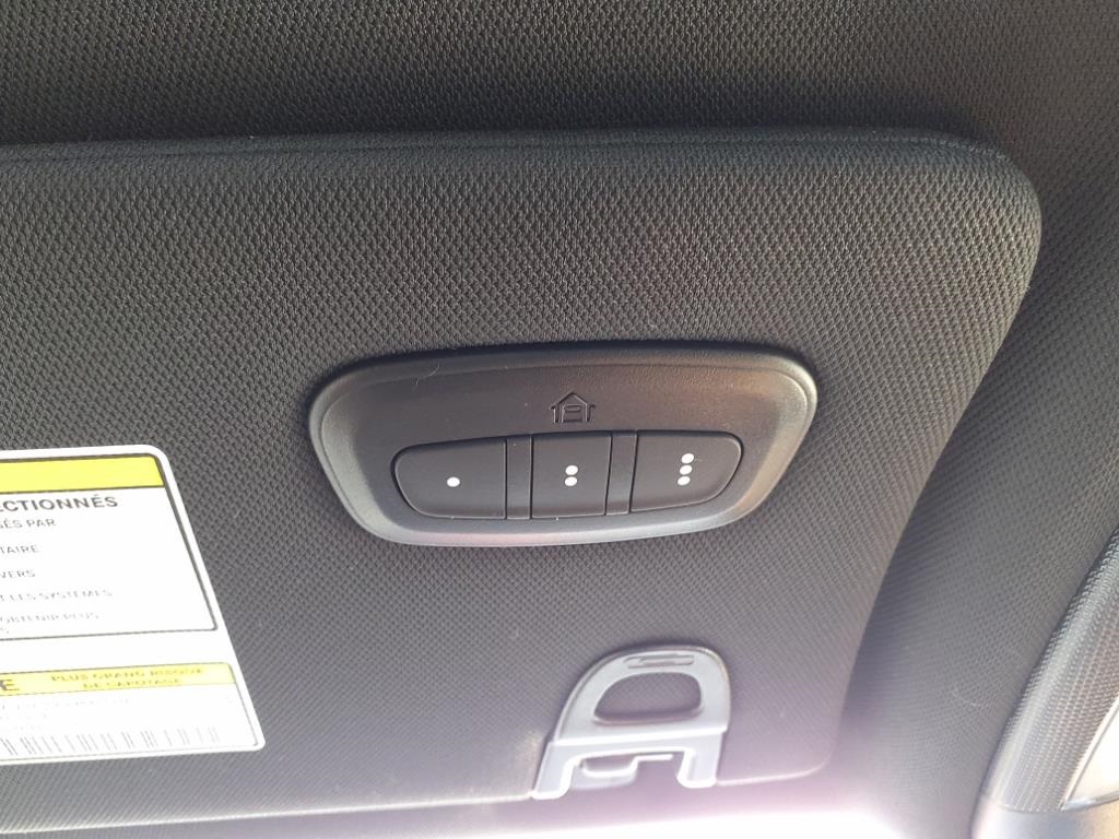 2023 Jeep Compass Altitude photo 18
