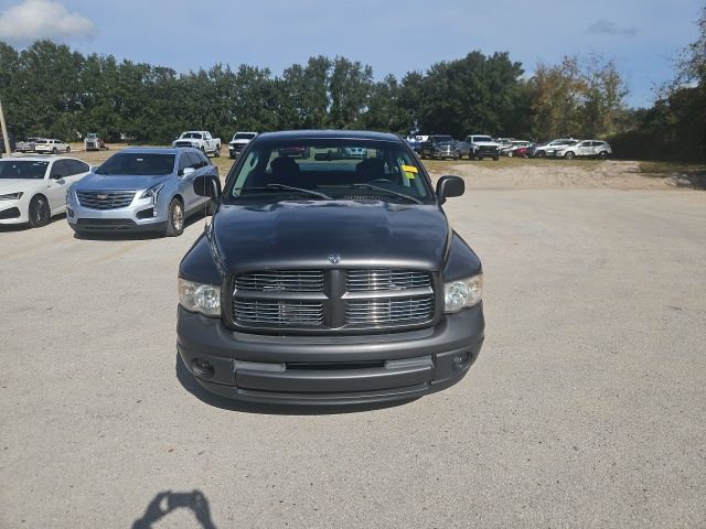 2004 Dodge Ram SLT photo 2