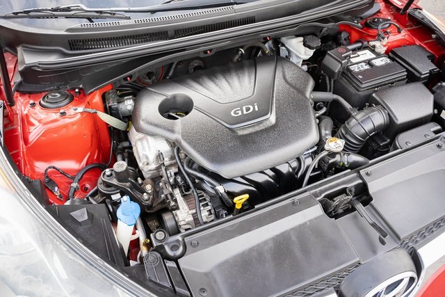 2013 Hyundai Veloster Base photo 30