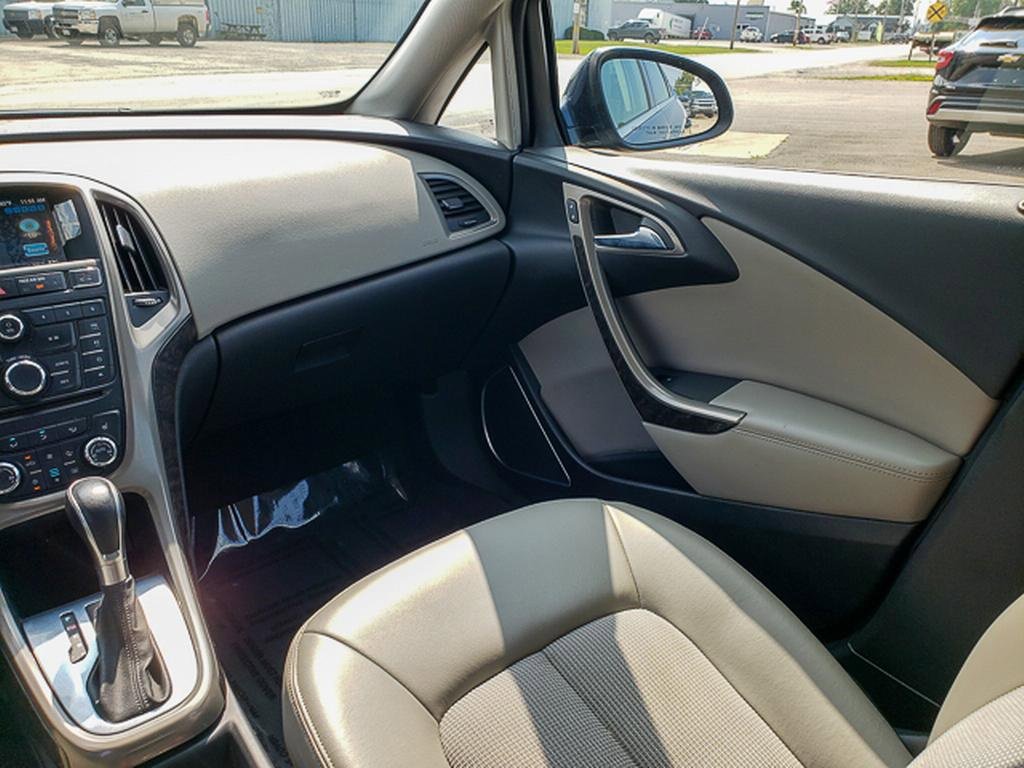 2016 Buick Verano Sport Touring photo 24