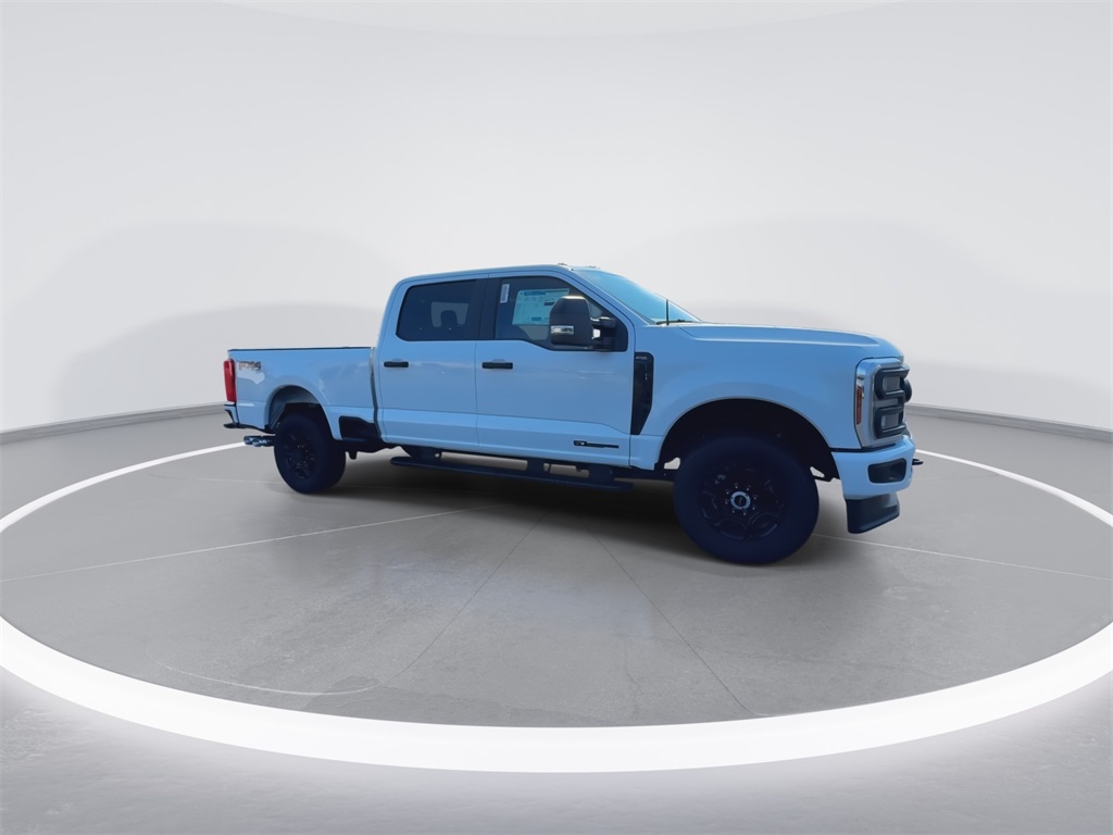 2026 Ford F-350 XL photo 2