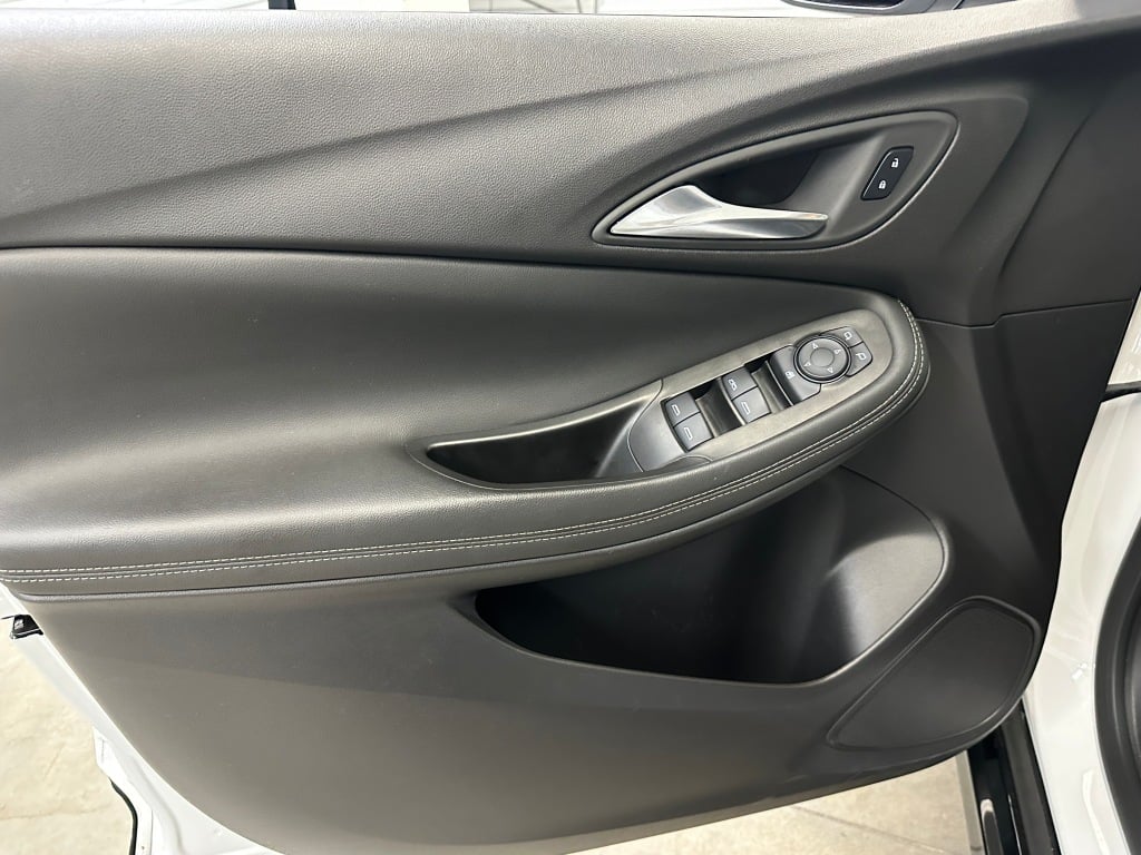 2024 Buick Encore GX Sport Touring photo 4