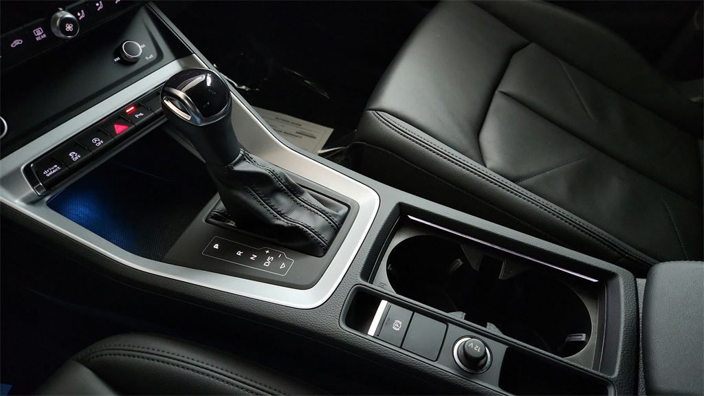 2022 Audi Q3 S line Premium Plus photo 23