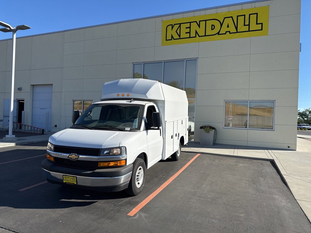 2024 Chevrolet Express Cutaway
