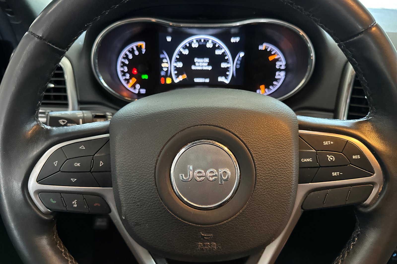 2021 Jeep Grand Cherokee Laredo E photo 22