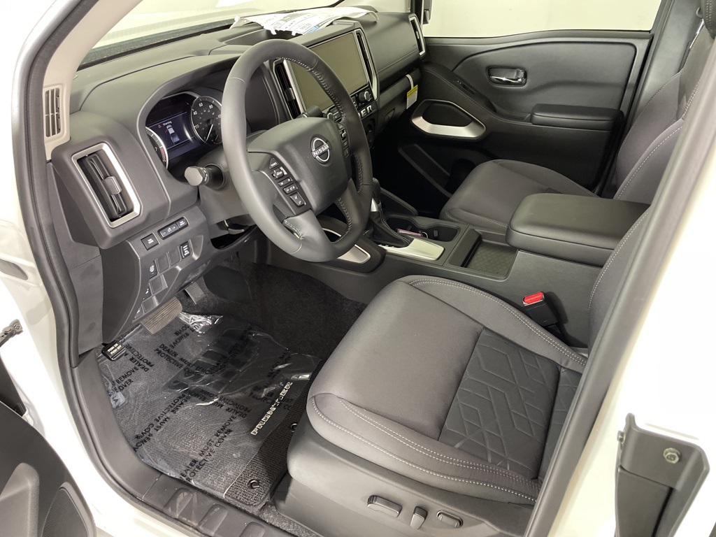 2025 Nissan Frontier SV photo 19