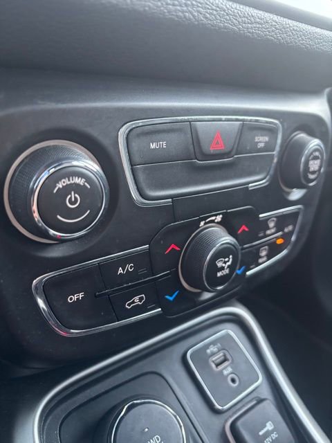 2021 Jeep Compass Altitude photo 21