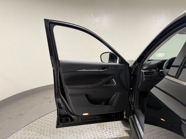 2025 Infiniti QX60 Luxe photo 3