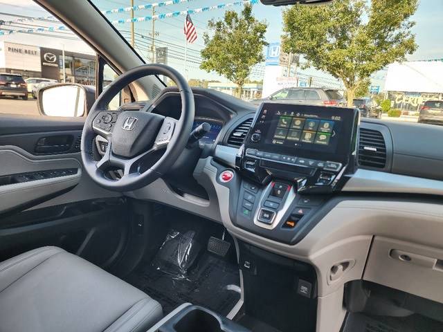 2023 Honda Odyssey EX-L photo 13