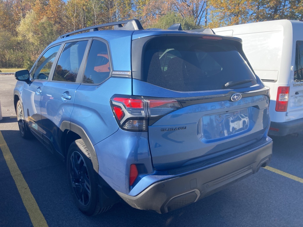 2025 Subaru Forester Limited photo 2