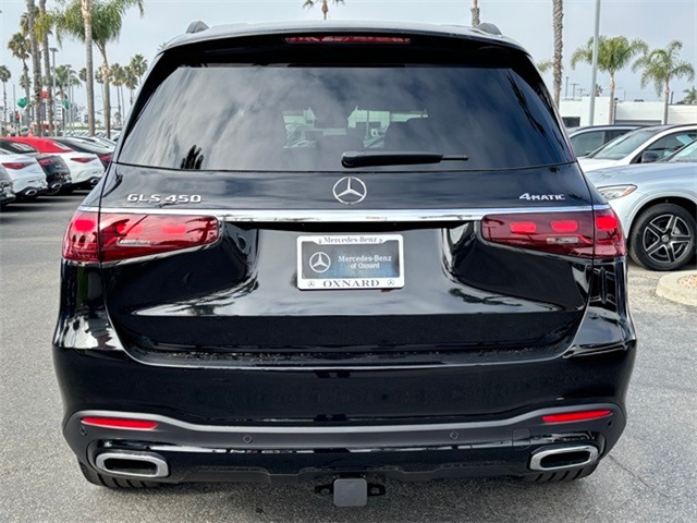 2025 Mercedes Benz GLS 450 4MATIC photo 4