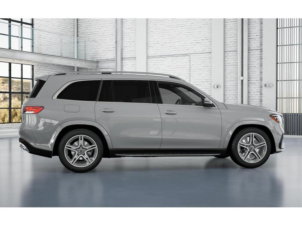 2025 Mercedes Benz GLS 450 4MATIC photo 15